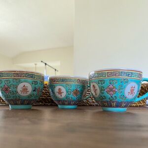 Vintage Chinese teacups